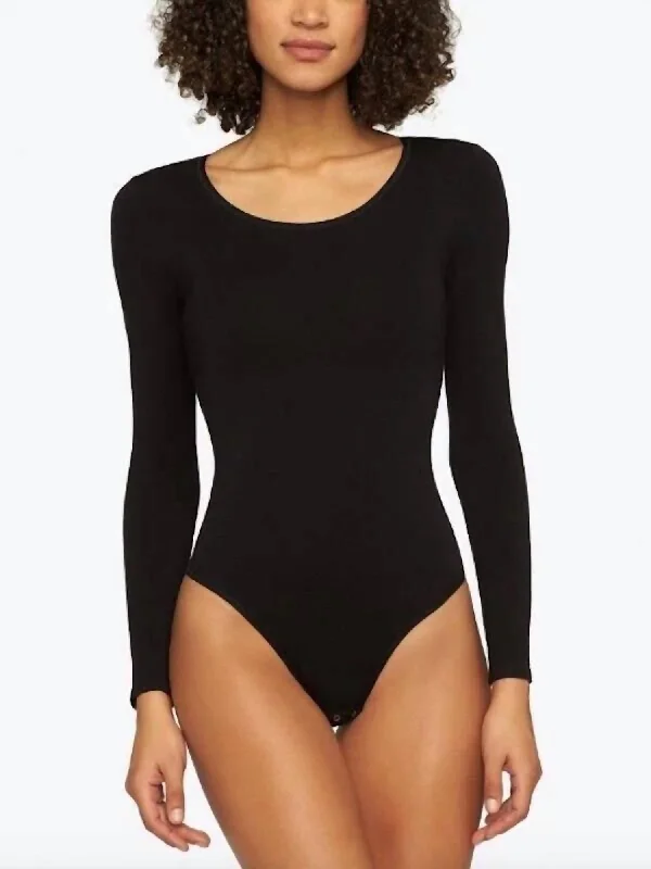 Women's Scoop Neck Thong Bodysuit In Black