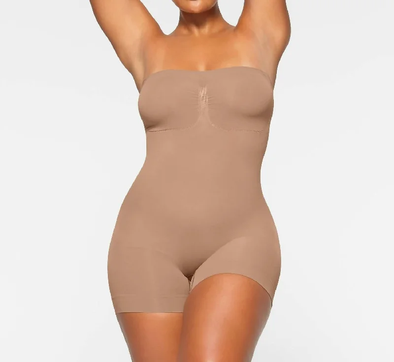 Seamless Sculpt Strapless Shortie Bodysuit In Sienna