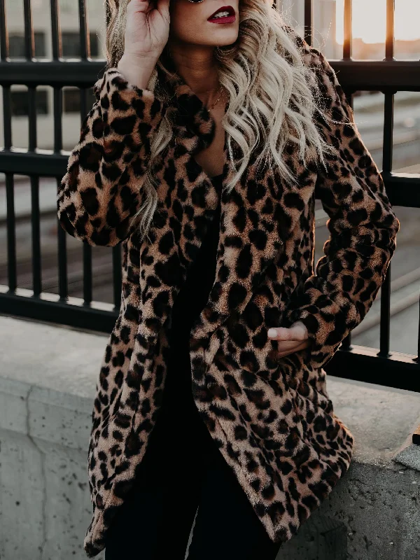 Chic Leopard Print Coat