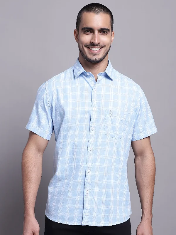 Men's Light Blue Casual Medium Checks Half Sleeve Shirt